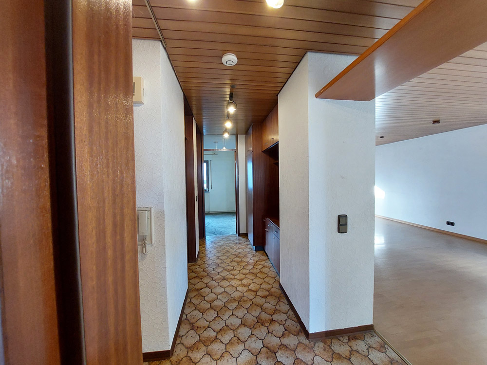 Flur in der zum Verkauf stehenden Eigentumswohnung in Ostfildern-Ruit