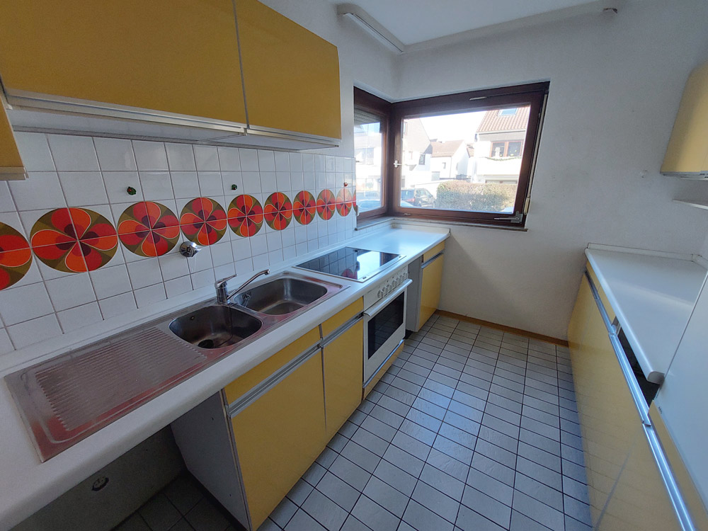 Küche in der zum Verkauf stehenden 3-Zimmerwohnung in Ostfildern-Ruit